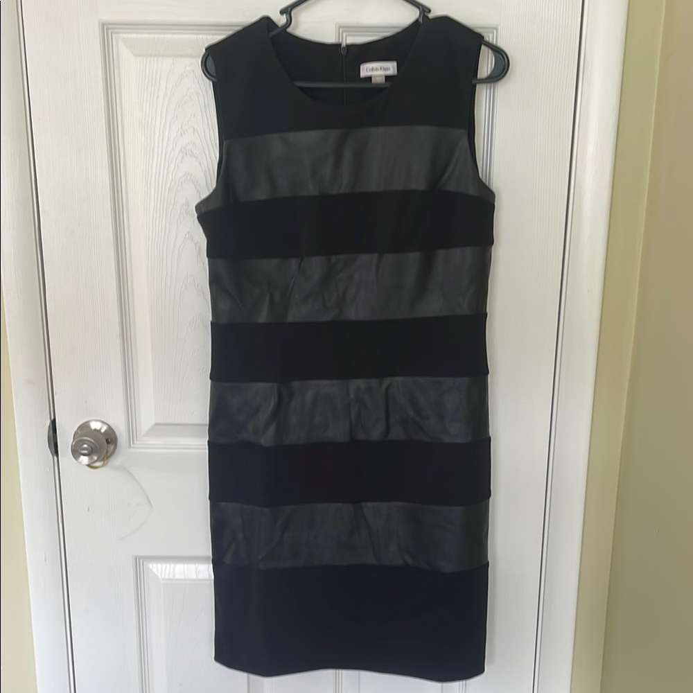 Calvin Klein Black and faux leather  Sleeveless Sheath Dress